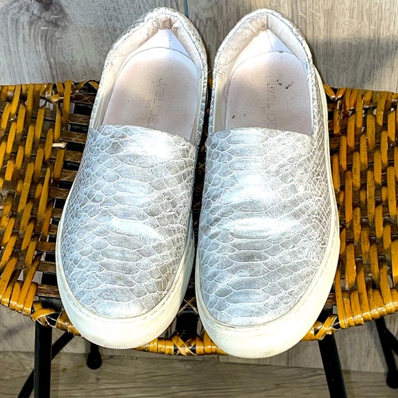 J Slides Jibbie Slip On Snake Embossed Leather Sneaker Sz 6.5 Women's - Picture 2 of 8